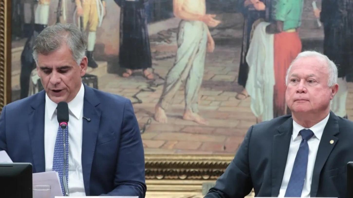 CCJ aprova PEC do fim da jornada de trabalho 6x1 e tema avança na Câmara