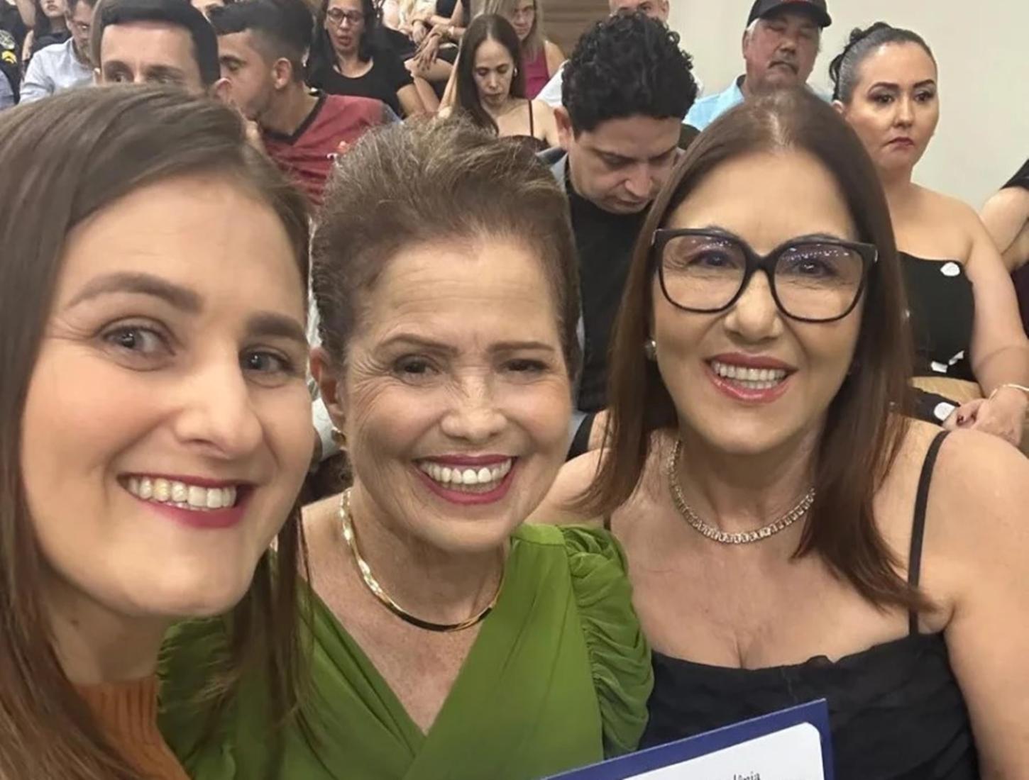 Coordenadora da ASSDACO recebe Voto de Louvor da Assembleia Legislativa de Rondônia