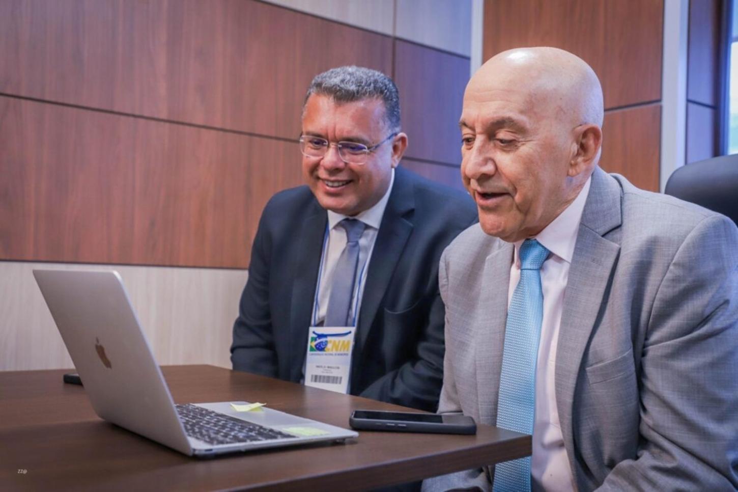 Nova Mamoré inicia construção de 50 casas populares com R$ 6,5 milhões e articulação de Confúcio Moura